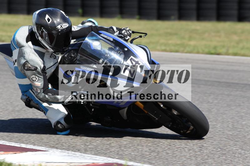 /Archiv-2025/48 25.08.2025 Cornu Master School ADR/rot-rouge/24